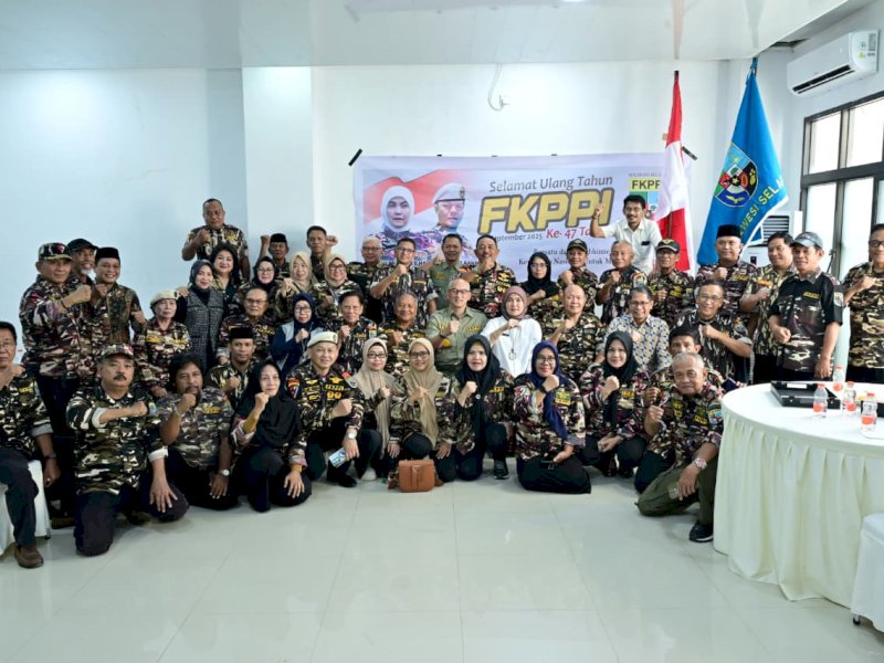 Ketua FKPPI Sulawesi Selatan sekaligus Wakil Wali Kota Makassar, Aliyah Mustika Ilham, ssat memperingati HUT FKPPI ke-47 tahun di Rumah Jabatan Wakil Wali Kota Makassar, Jumat (12/9/2025). @Jejakfakta/dok. Humas Pemkot Makassar