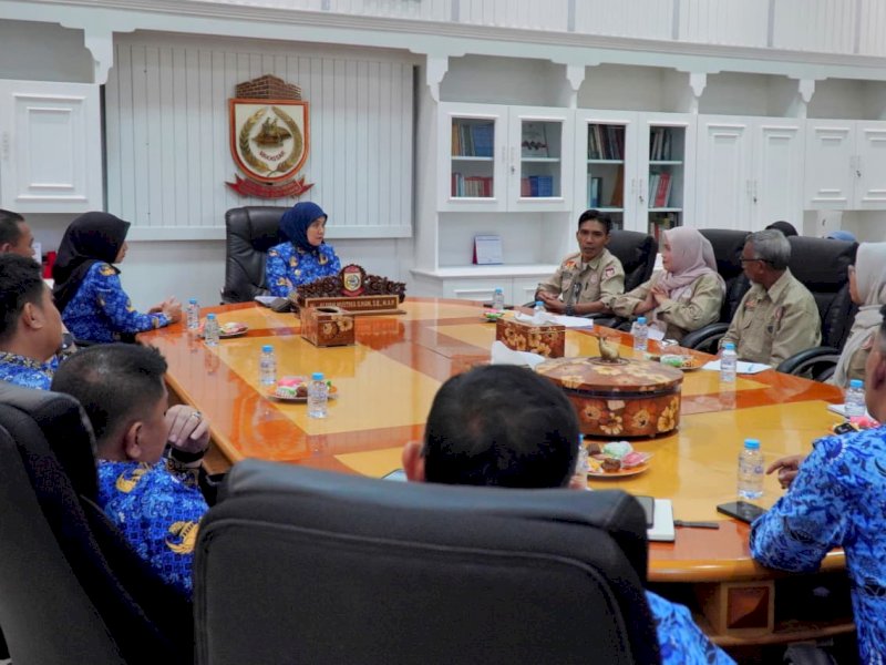 Wakil Wali Kota Makassar, Aliyah Mustika Ilham, menerima audiensi dari LPDI dalam rangka silaturahmi dan sinergi program pemberdayaan penyandang disabilitas, khususnya penyintas kusta di Ruang kerjanya, Kota Makassar, Rabu (17/9/2025). @Jejakfakta/dok. Humas Pemkot Makassar
