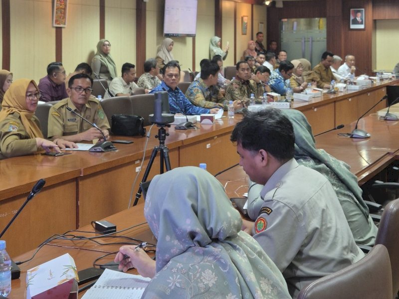 Wakil Bupati Luwu Timur,  Puspawati, saat menghadiri Rapat Koordinasi Percepatan Pelaksanaan Program Hilirisasi Komoditas Prioritas Perkebunan, Senin (22/09/2025) di Auditorium Gedung F, Kementerian Pertanian RI, Jakarta. @Jejakfakta/dok. ikp-humas/kominfo-sp