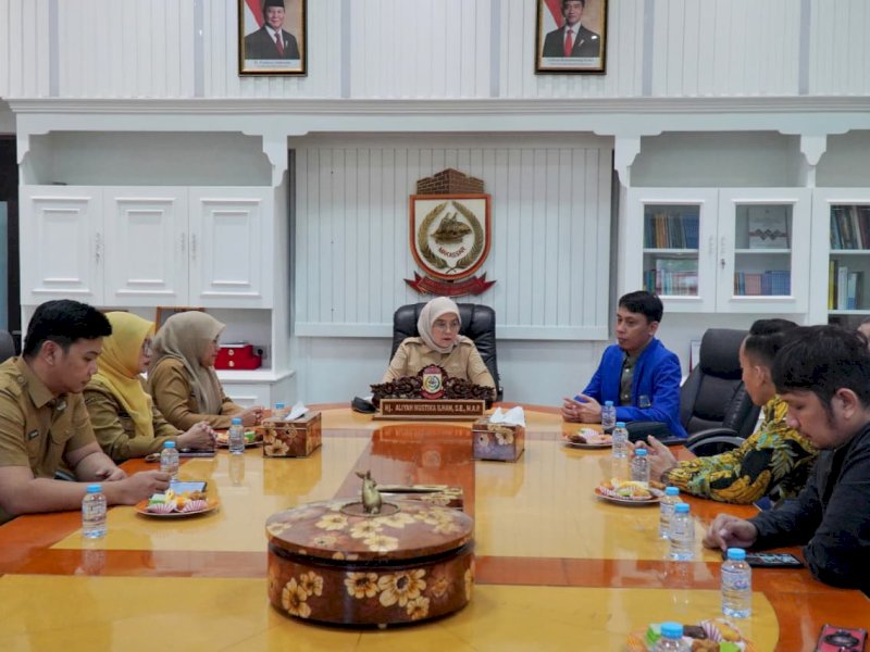 Wakil Wali Kota Makassar, Aliyah Mustika Ilham, menerima audiensi dari Ikatan Prostodonsia Indonesia (IPROSI) terkait persiapan IPROSI 12th Congress, di Ruang Wakil Wali Kota, Kantor Balai Kota Makassar, Senin (22/9/2025). @Jejakfakta/dok. Humas Pemkot Makassar