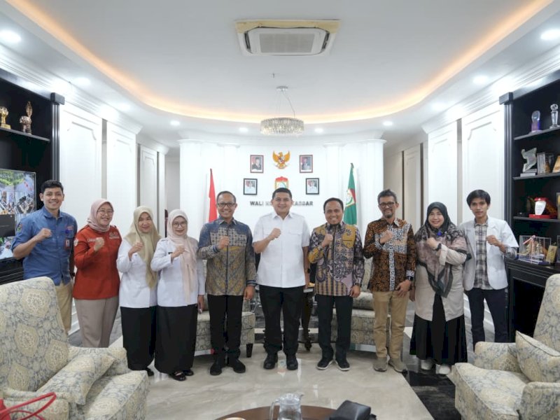 Wali Kota Makassar, Munafri Arifuddin, saat melakukan pertemuan bersama jajaran RS Gigi dan Mulut Unhas di Balai Kota, Rabu (24/09/2025). @Jejakfakta/dok. Humas Pemkot Makassar