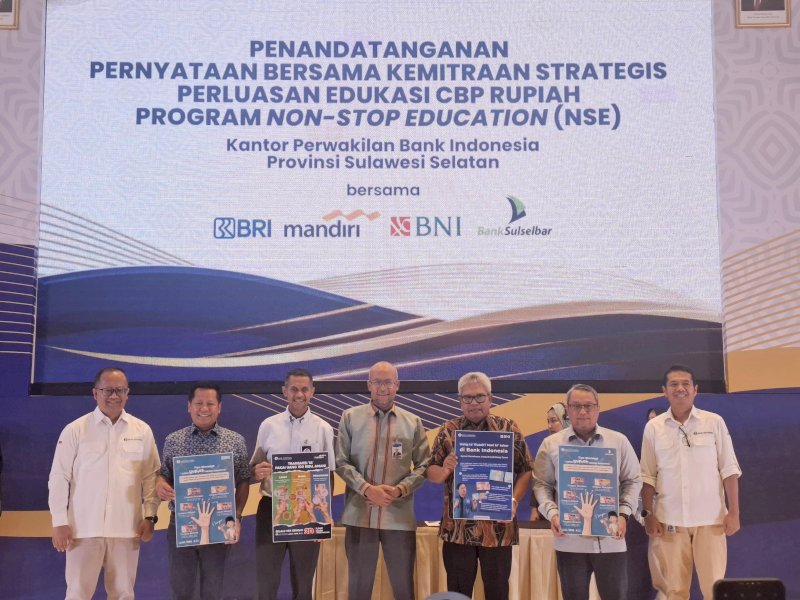 Bank Sulselbar bersama Bank Indonesia (BI) Provinsi Sulawesi Selatan secara resmi menandatangani Pernyataan Bersama Kemitraan Strategis. @Jejakfakta/dok. Istimewa