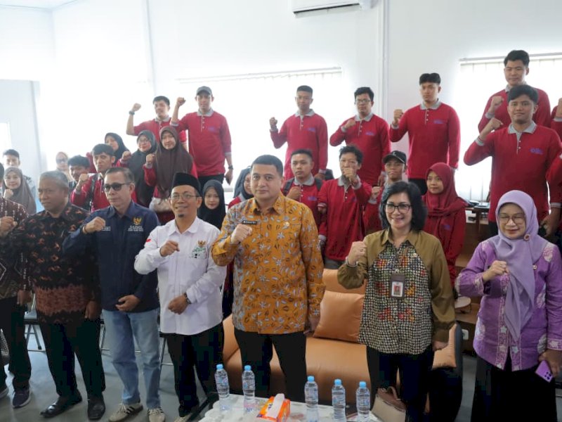 Wali Kota Makassar, Munafri Arifuddin, saat menghadiri pelatihan dan fasilitasi penempatan kerja bagi penyandang disabilitas yang resmi diluncurkan di Creative Hub, Anjungan Losari, Makassar, Kamis (25/9/2025). @Jejakfakta/dok. Humas Pemkot Makassar