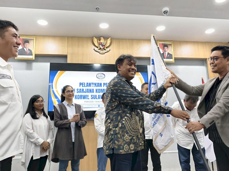 Andi Edy Manaf resmi dilantik sebagai Ketua ISKI Korwil Sulsel periode 2025&ndash;2028 di Gedung BBPSDMP Kementerian Komunikasi dan Digital (Komdigi), Jalan Abdurrahman Basalamah, Kota Makassar, Sabtu (27/9/2025). @Jejakfakta/dok. Istimewa