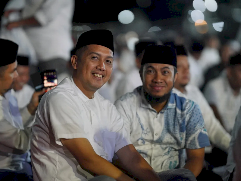 Camat Makassar, Husni Mubarak, saat menghadiri Maulid Akbar Pesisir Kota Makassar 2025 yang digelar di Kawasan Pelabuhan Paotere, Kecamatan Ujung Tanah, Kamis (25/9/2025). @Jejakfakta/dok. Istimewa