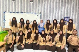 Pembinaan dan Penyuluhan PIK Remaja di MTs Negeri 1 Kota Makassar: Remaja Harus Paham, Ini Genting!