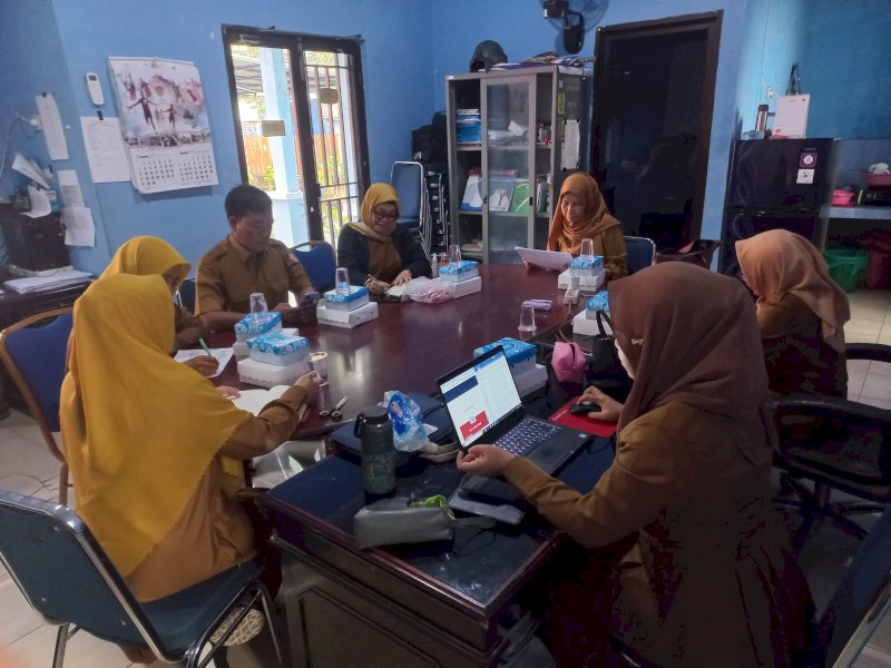 Balai Penyuluh Kecamatan Makassar menyelenggarakan kegiatan pengolahan data pada Selasa (30/9/2025). @Jejakfakta/dok. Istimewa
