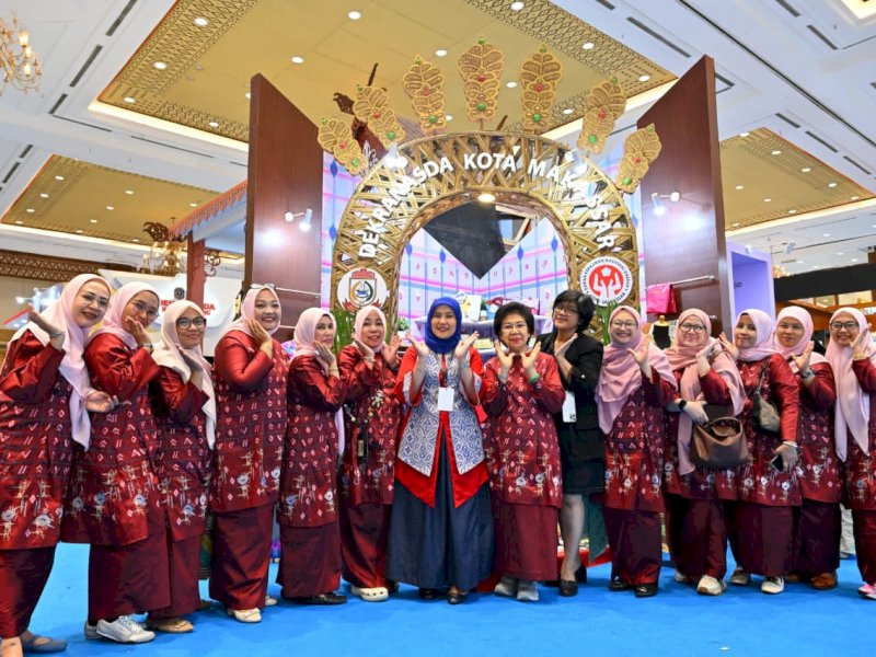 Dekranasda Kota Makassar mengikuti ajang The Jakarta International Handicraft Trade Fair (INACRAFT) 2025 di JICC, 1&ndash;5 Oktober 2025. @Jejakfakta/dok. Humas Pemkot Makassar