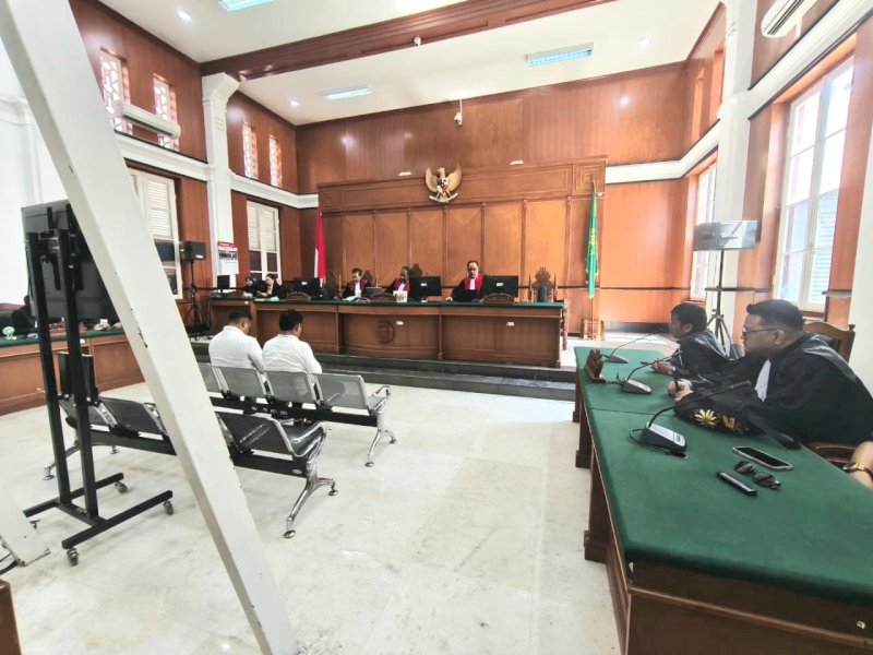 Tipikor Makassar menjatuhkan vonis bersalah kepada tujuh terdakwa dalam kasus korupsi Bansos COVID-19 pada Dinas Sosial Kota Makassar Tahun Anggaran 2020. @Jejakfakta/Istimewa 