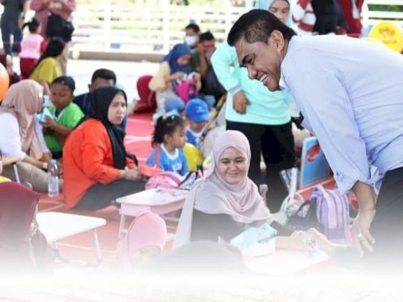 Kepala Dinas Pengendalian Penduduk dan Keluarga Berencana (PPKB) Kota Makassar, Irwan Bangsawan, pada  Puncak Peringatan Hari Anak Nasional Tingkat Kota Makassar Tahun 2025 di Tribun Karebosi, Sabtu (26/7/2025). @Jejakfakta/dok. Istimewa