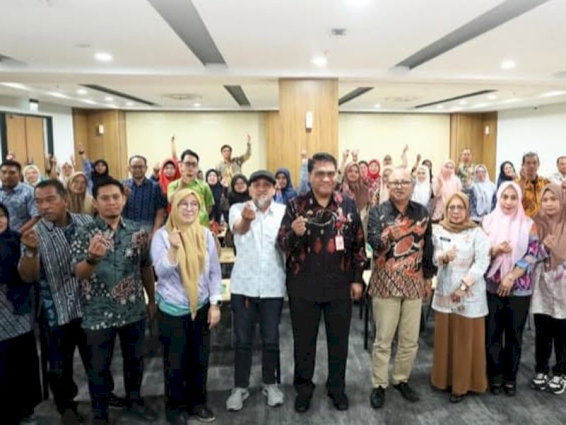 DPPKB Kota Makassar menggelar kegiatan Monitoring dan Evaluasi (Monev) terhadap pelaksanaan Bantuan Operasional Keluarga Berencana (BOKB) dan Dana Alokasi Khusus (DAK) tahun 2025, di Gedung MGC, Kamis (24/7/2025). @Jejakfakta/Istimewa