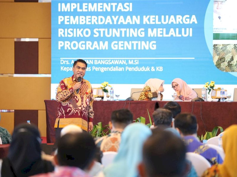 Kepala Dinas Pengendalian Penduduk dan Keluarga Berencana (PP dan KB) Kota Makassar, Irwan Bangsawan, menghadiri kegiatan Diseminasi dan Publikasi Data Stunting yang diselenggarakan oleh Dinas Kesehatan Kota Makassar, dalam rangka meningkatkan pelayanan kesehatan gizi masyarakat, di Makassar (9/10/2025). @Jejakfakta/dok. Istimewa
