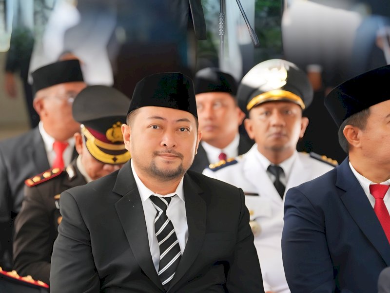 Kepala Bapenda Kota Makassar, Andi Asminullah, didampingi dua perwakilan staf, hadir secara langsung Upacara Peringatan Hari Kesaktian Pancasila yang di halaman Balaikota Makassar, Rabu (1/10/2025). @jejakfaktacom/Bapenda Kota Makassar