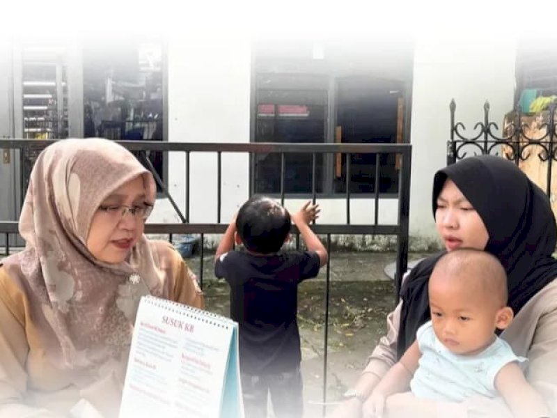 Dinas Pengendalian Penduduk dan Keluarga Berencana (DPPKB) Kota Makassar kembali menggelar kegiatan edukasi kesehatan dan keluarga berencana di Posyandu Kelurahan Lembo, Kecamatan Tallo, Selasa (8/7/2025). @Jejakfakta/istimewa