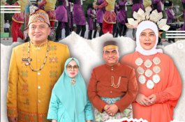 Didampingi Ketua Dharma Wanita Persatuan (DWP) Unit DPPKB Kota Makassar, Kepala Dinas PPKB Hadiri Upacara Penurunan Bendera HUT RI ke-80 di Lapangan Karebosi