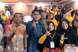 Wujudkan Lansia Cakap dan Berdaya, DPPKB Makassar Resmikan Sekolah Lansia "Caradde" di Kecamatan Tallo