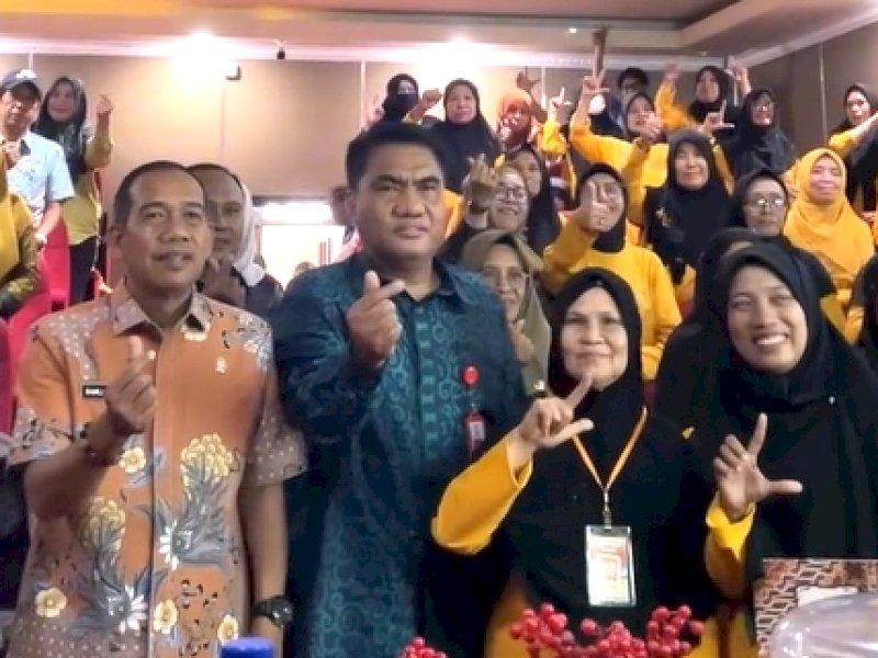 Peresmian Sekolah Lansia "Caradde" Tingkat Kecamatan Tallo. Kegiatan berlangsung pada Kamis (11/9/2025) di Kantor Camat Tallo oleh Kepala Dinas PPKB Kota Makassar. @jejakfaktacom/DPPKB Kota Makassar.