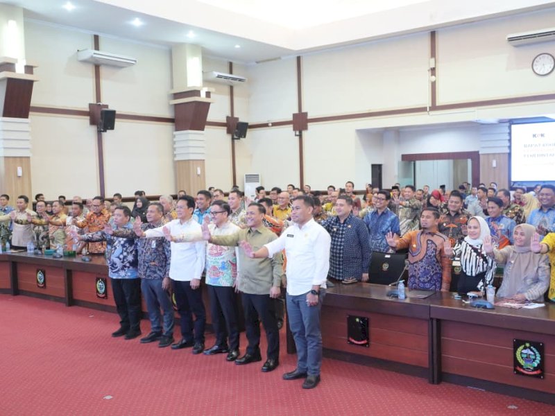 Wali Kota Makassar, Munafri Arifuddin, saat menghadiri Rapat Koordinasi Pemberantasan Korupsi Wilayah Sulawesi Selatan Tahun 2025, di Kantor Gubernur Sulsel, Kamis (16/10/2025). @Jejakfakta/dok. Humas Pemkot Makassar 