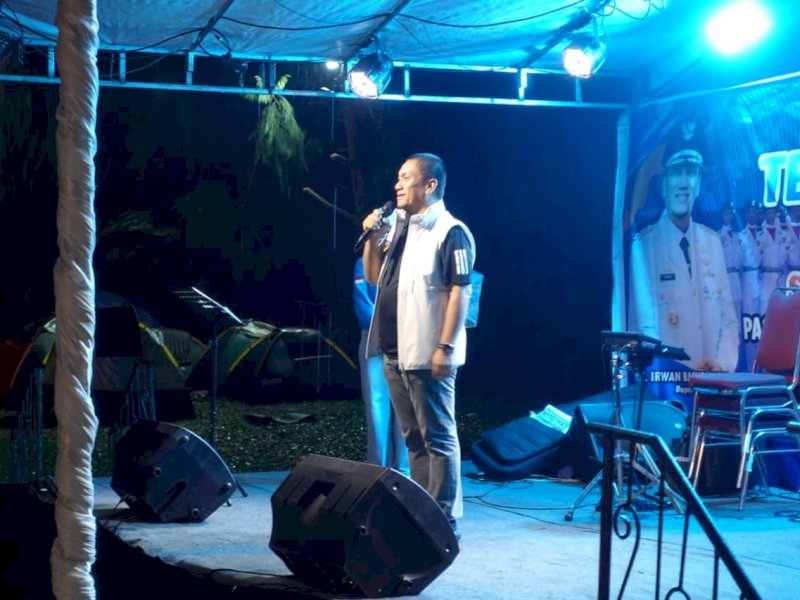 Bupati Luwu Timur, Irwan Bachri Syam mengikuti kegiatan Temu Akrab 470 anggota Pasukan Pengibar Bendera Pusaka (Paskibraka) dari seluruh wilayah Kabupaten Luwu Timur di SMA YPS Sorowako, Sabtu (18/10/2025). @Jejakfakta/dok. ikp-humas/kominfo-sp