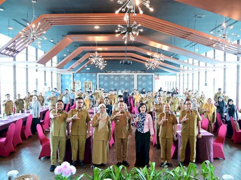 FGD Kominfo dengan tema &ldquo;Kolaborasi OPD dalam Audit TIK dan Penetapan Standar Layanan Lontara+&rdquo; di Hotel Aston Makassar, Senin (20/10/2025). @jejakfaktacom/Humas Pemkot Makassar