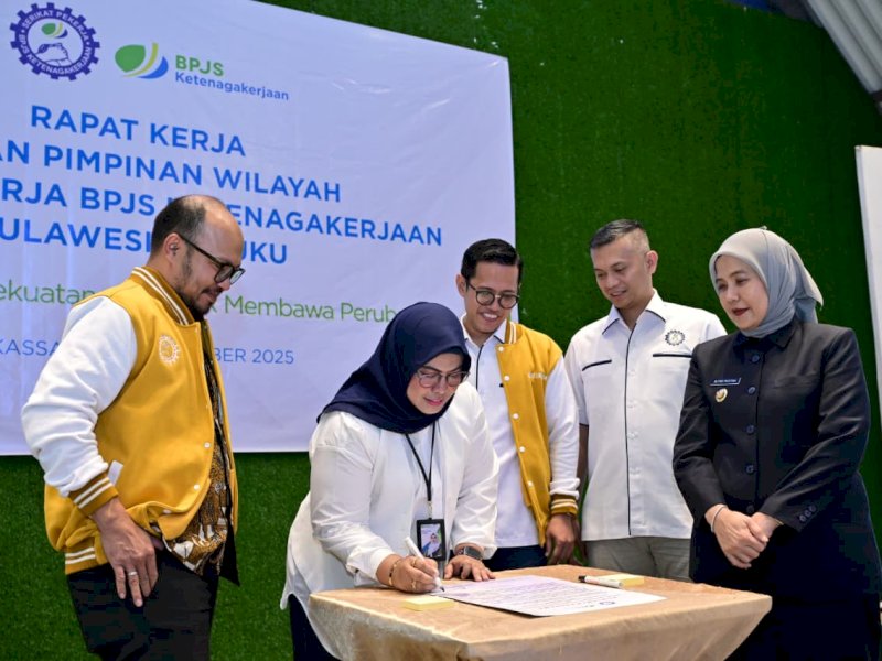 Wakil Wali Kota Makassar, Aliyah Mustika Ilham, menghadiri Rakerwil DPW SP BPJS-TK Sulama, yang mengusung tema &ldquo;Bersatu Menjadi Kekuatan, Bergerak Membawa Perubahan," di Cabana Maxroom, Hotel MaxOne, Kota Makassar, Rabu (22/10/2025). @Jejakfakta/dok. Humas Pemkot Makassar 