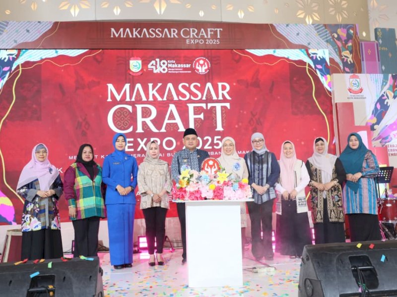 Makassar Craft Expo 2025, Dewan Kerajinan Nasional Daerah (Dekranasda) Kota Makassar, di Trans Studio Mall (TSM), Jalan Metro Tanjung Bunga, Makassar,  Jumat (7/11/2025). @Jejakfakta/dok. Humas Pemkot Makassar 