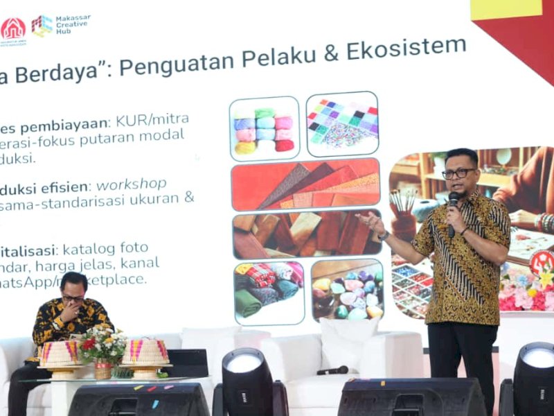 Dewan Kerajinan Nasional Daerah (Dekranasda) Kota Makassar menggelar kegiatan Capacity Building bagi para perajin dalam ajang Makassar Craft Expo 2025 di Trans Studio Mall, Kamis (7/11/2025). @Jejakfakta/dok. Humas Pemkot Makassar