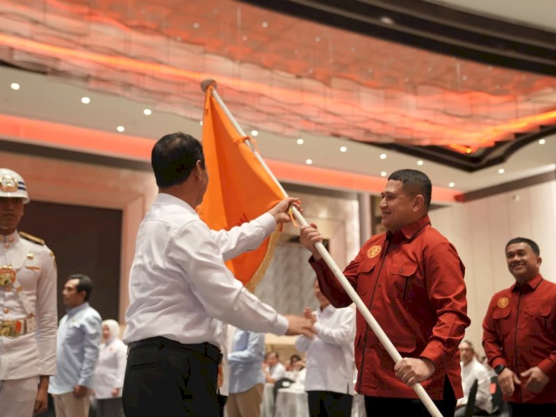 Wali Kota Makassar, Munafri Arifuddin, resmi dilantik sebagai Ketua Ikatan Alumni (IKA) Fakultas Hukum Universitas Hasanuddin,  Jumat (14/11/2025). @Jejakfakta/dok. Humas Pemkot Makassar