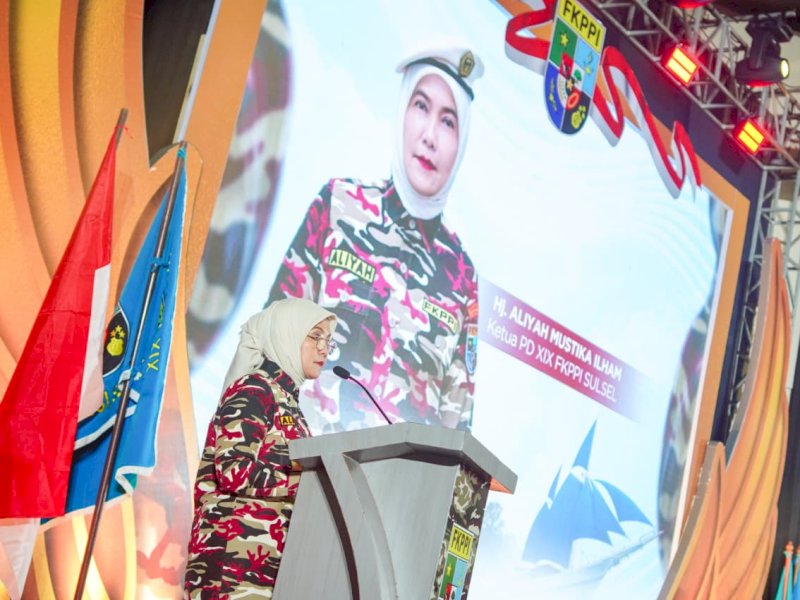 Wakil Wali Kota Makassar, Aliyah Mustika Ilham, saat memberikan sambutan usai dilantik sebagai Ketua PD XIX FKPPI Sulsel untuk periode 2025&ndash;2030, di Balai Prajurit Jenderal M. Yusuf, Selasa (25/11/2025). @Jejakfakta/dok. Humas Pemkot Makassar