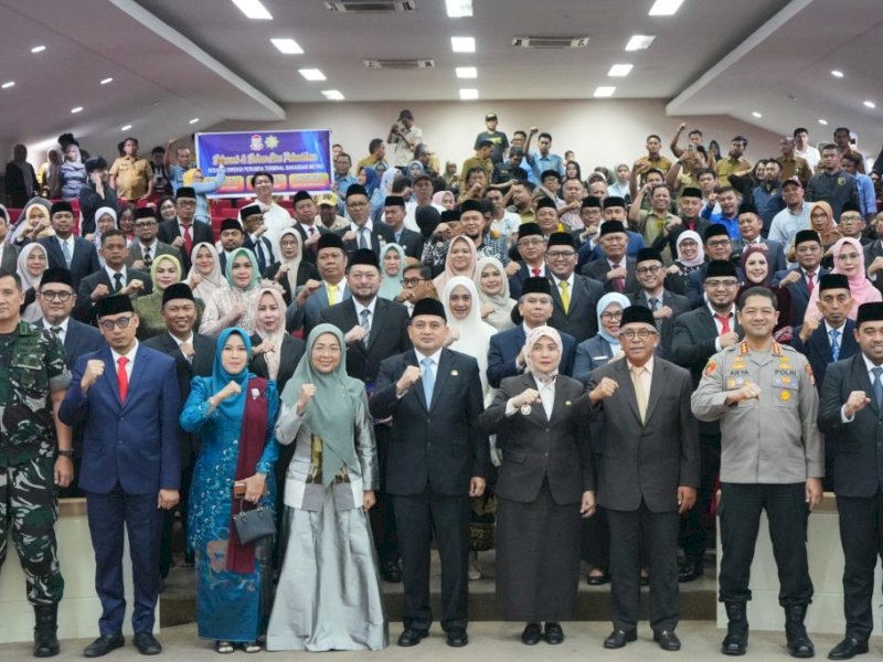 Kepala Bapenda Kota Makassar, Andi Asminullah, resmi dilantik sebagai Ketua Dewan Pengawas (Dewas) PD Parkir Kota Makassar, Selasa, 7 Oktober 2025. @Jejakfakta/dok. Istimewa