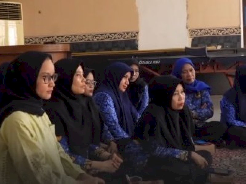 Bapenda Kota Makassar menggelar program "Kajian Jumat" di Aula Kantor Bapenda, pada Jumat (17/10/2025). @Jejakfakta/dok. Istimewa