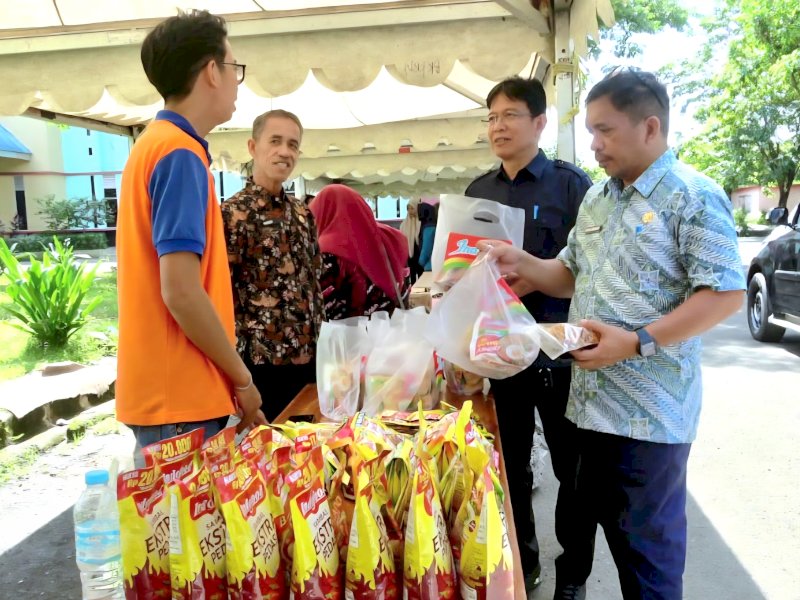 Gerakan Pangan Murah (GPM) di Pelataran Stadion Andi Mappe, Pangkajene, Kamis (27/11/2025). @jejakfaktacom/Humas Pemda Pangkep
