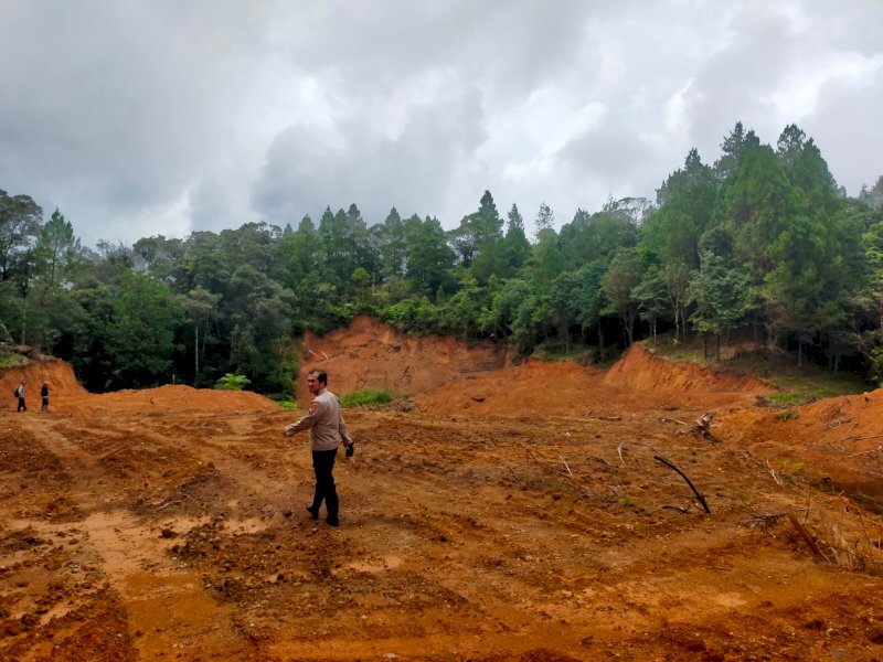 Polisi selidiki lahan yang dibabat merupakan milik Pemerintah Provinsi Sulawesi Selatan dan masuk dalam kawasan hutan lindung. @Jejakfakta/dok. Istimewa