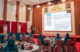 TP PKK Lutim Paparkan Capaian pada Evaluasi Semesteran TP PKK se-Sulsel di Makassar