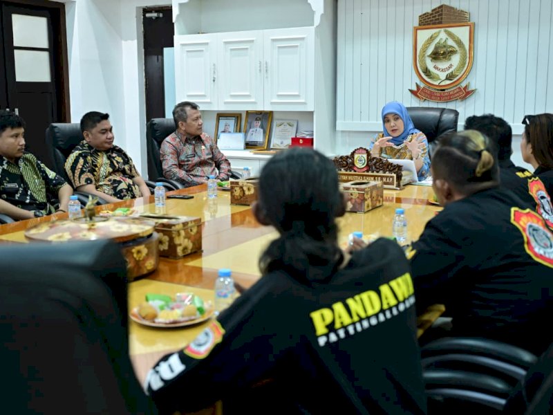 Wakil Wali Kota Makassar menerima audiensi pengurus Dewan Pimpinan Cabang (DPC) Pandawa Pattingalloang di Ruang Rapat Wawali, Kamis (18/12/2025). @Jejakfakta/dok. Humas Pemkot Makassar