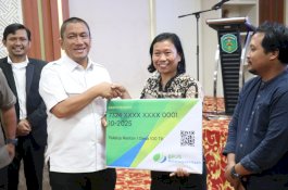 Bupati Irwan Launching Program BPJS Ketenagakerjaan untuk 12.800 Pekerja Rentan