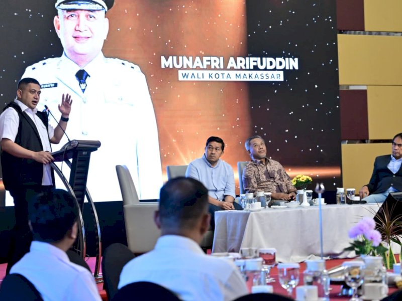 Wali Kota Makassar, Munafri Arifuddin, dalam  Diskusi Publik dan Refleksi Akhir Tahun DPRD Kota Makassar dengan tema &ldquo;DPRD Kota Makassar Membaca Isu, Merespons Aspirasi&rdquo;, yang digelar di Hotel Aston Makassar, Rabu (24/12/2025). @Jejakfakta/dok. Humas Pemkot Makassar