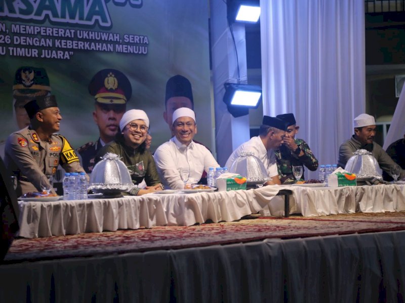 Pemerintah Kabupaten (Pemkab) Luwu Timur menggelar Zikir Bersama dan Doa Lintas Agama, Rabu malam (31/12/2025). @jejakfakta/dok. IKP-Humas/Kominfo-SP