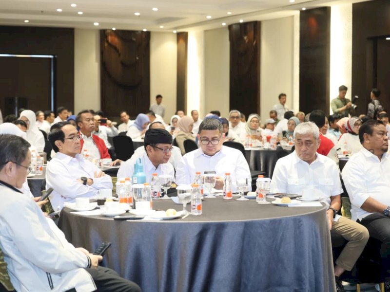 Wali Kota Makassar, Munafri Arifuddin, saat menghadiri Rapat Koordinasi Pengurus Pusat Ikatan Alumni Universitas Hasanuddin (IKA Unhas)  di Hotel Four Points by Sheraton Makassar, Jumat (2/1/2026). @Jejakfakta/dok. Humas Pemkot Makassar