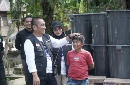 Bupati Luwu Timur Santuni Anak Yatim Korban Banjir di Aceh Tamiang