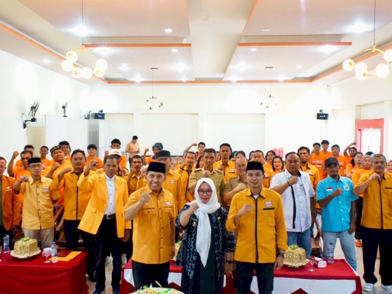 Wakil Bupati Luwu Timur, Puspawati Husler, menghadiri Pengukuhan Musyawarah Cabang Dewan Pimpinan Cabang (DPC) Partai Hati Nurani Rakyat (Hanura) Kabupaten Luwu Timur Periode 2026&ndash;2030, yang digelar di Aula Hotel Sikumbang, Selasa (06/01/2026). @Jejakfakta/dok. Humas Pemkab Lutim