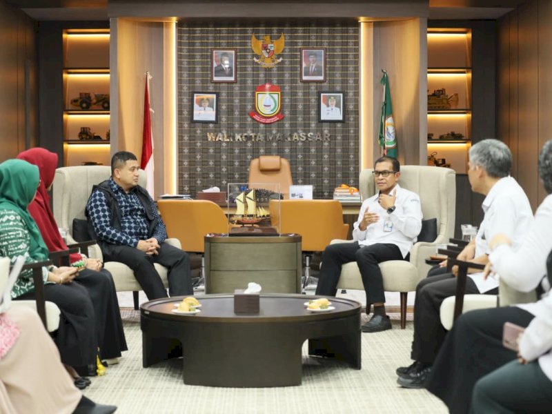 Wali Kota Makassar, Munafri Arifuddin, menerima audiensi jajaran Balai Besar Karantina Ikan, Pengendalian Mutu, dan Keamanan Hasil Perikanan di Balai Kota Makassar, Kamis (8/1/2026). @Jejakfakta/dok. Humas Pemkot Makassar