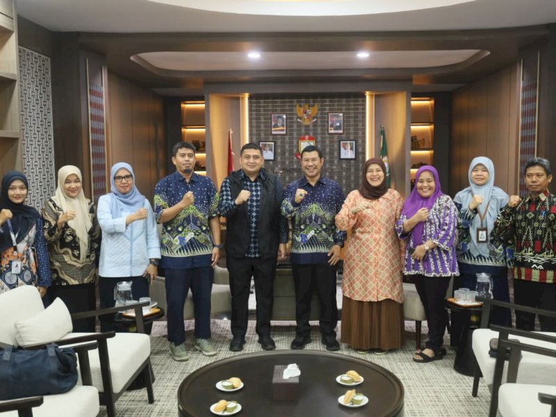 Wali Kota Makassar, Munafri Arifuddin, bersma Wakil Wali Kota Makassar, Aliyah Mustika Ilham saat menerima audiensi BBPOM Makassar di Ruang Wali Kota, Kamis (8/1/2026). @Jejakfakta/dok. Humas Pemkot Makassar