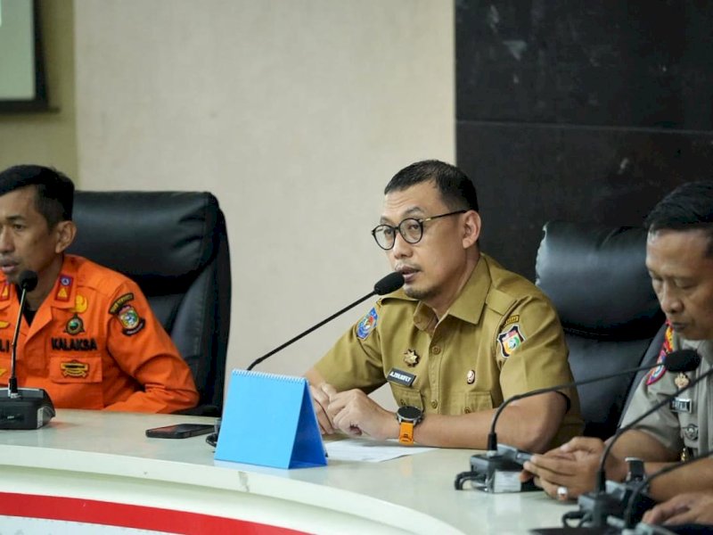 Rapat aktivasi komando bencana bersama sejumlah pemangku kepentingan lintas sektor di Ruang Sipakalebbi, Kantor Balai Kota Makassar, Senin (12/1/2026). @Jejakfakta/dok. Humas Pemkot Makassar