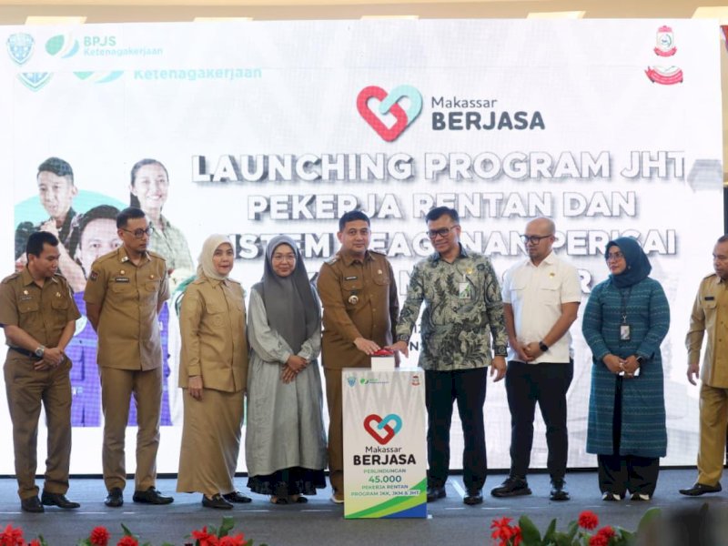 Launching Program Jaminan Hari Tua (JHT) Pekerja Rentan dan Sistem Keagenan Penggerak Jaminan Sosial (PERISAI) Kota Makassar Tahun 2026 di Atrium Trans Studio Mall Makassar, Senin (12/1/2026). @Jejakfakta/dok. Istimewa