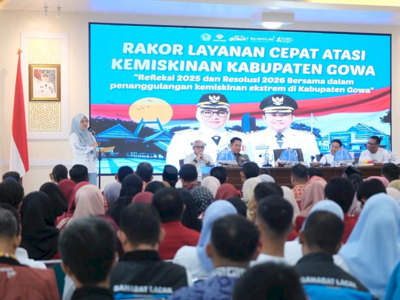 Bupati Gowa, Sitti Husniah Talenrang, saat membuka Rapat Koordinasi (Rakor) Layanan Cepat Atasi Kemiskinan Kabupaten Gowa di Baruga Tinggimae, Rumah Jabatan Bupati Gowa, Kamis (15/1/2026). @Jejakfakta/dok. Humas Pemkab Gowa