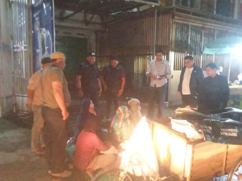 Dinas Sosial (Dinsos) Kota Makassar mengamankan 10 anak jalanan (anjal) dalam razia terpadu di kawasan Bumi Tamalanrea Permai (BTP), Jumat malam (16/1/2026). @Jejakfakta/dok. Humas Pemkot Makassar