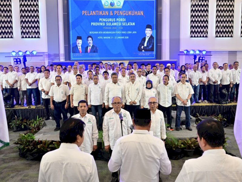 Pelantikan Pengurus Provinsi Perkumpulan Olahraga Domino Indonesia (PORDI) Sulawesi Selatan periode 2026&ndash;2030 oleh Ketua Umum PB PORDI Andi Jamaro Dulung di MaxOne Hotel Makassar, Rabu (21/1/2026). @jejakfaktacom/Reza


