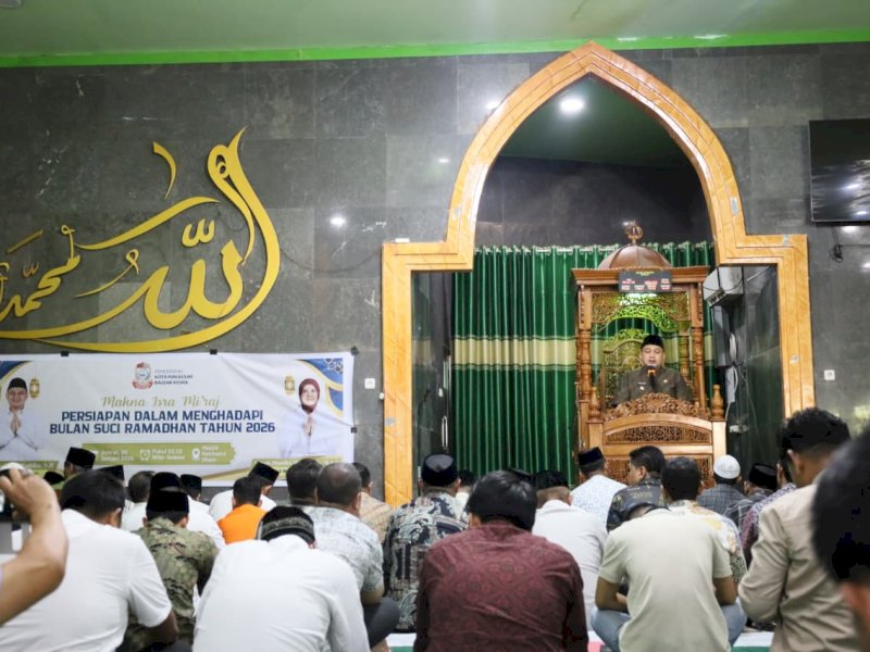 Wali Kota Makassar, Munafri Arifuddin, saat menghadiri Peringatan Isra Mi&rsquo;raj 1447 Hijriah tingkat Pemerintah Kota Makassar Tahun 2026 di Masjid Rahmatul Ilham, Jumat (30/1/2026). @Jejakfakta/dok. Humas Pemkot Makassar