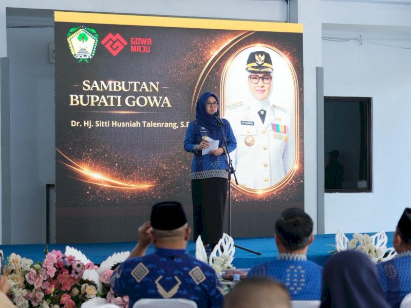 Bupati Gowa, Sitti Husniah Talenrang, saat meresmikan  rehabilitasi kantor dan penataan parkir Dinas Pekerjaan Umum dan Penataan Ruang (PUPR) Kabupaten Gowa, Jumat (30/1/2026). @Jejakfakta/dok. Humas Pemkab Gowa